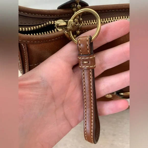 Vintage Coach shoulder bag - Picture 14 of 16